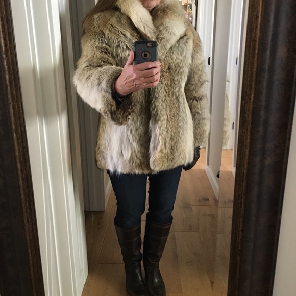Coyote fur coat - Picture 3 of 14